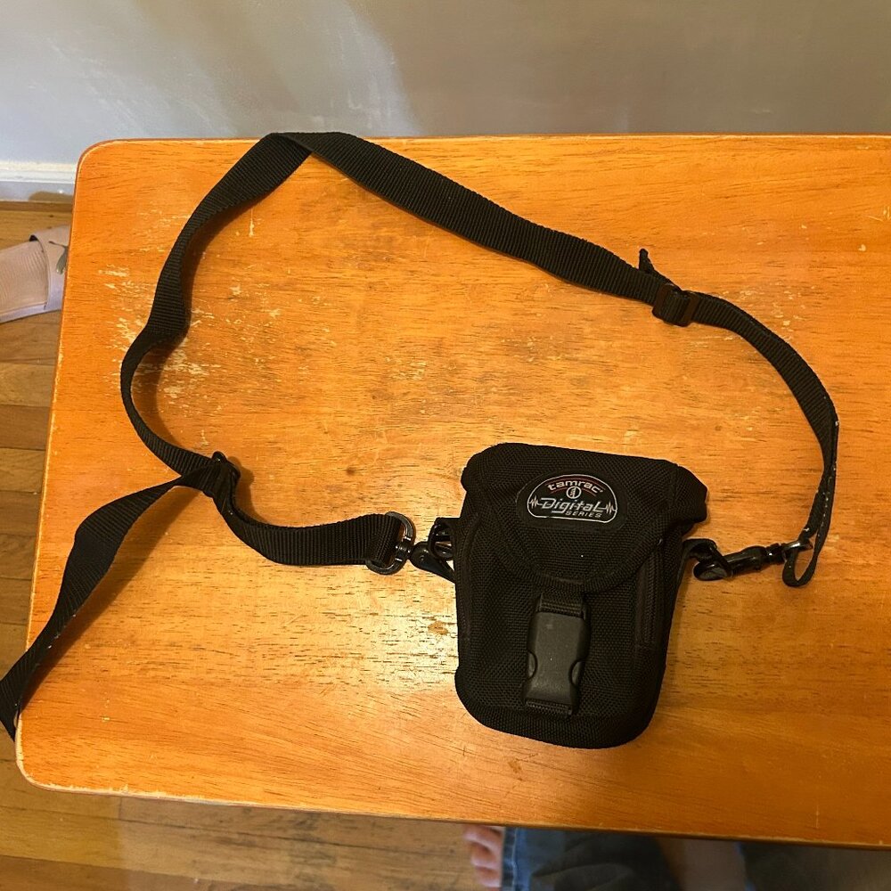 Tamrac Digital Series 5693 Black Camera Carrying Case Bag With Strap